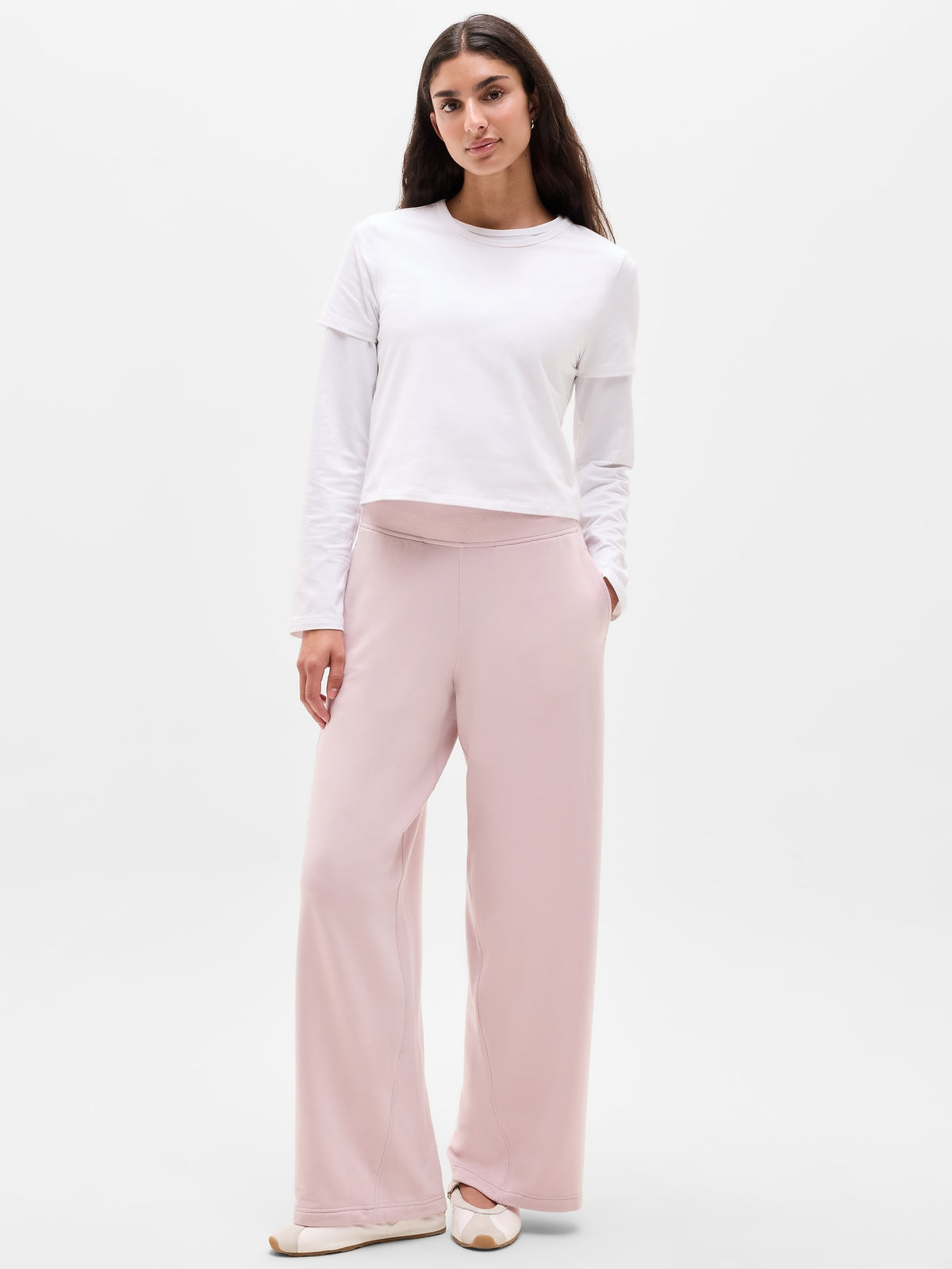 Coaster Luxe Straight Leg Pant